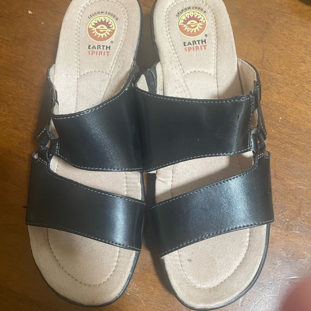Earth Spirit sandals black size 10